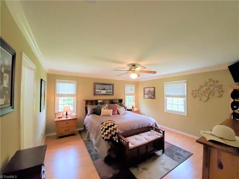 1128 Decoster Dr, King, NC 27021 photo 24