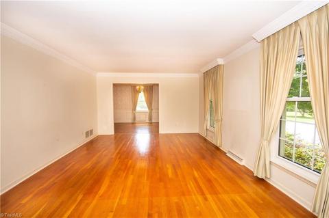 1300 Ashley Ave, High Point, NC 27262 photo 3