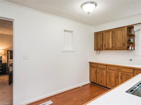 305 Druid St, High Point, NC 27265 photo 11