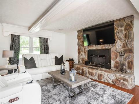305 Druid St, High Point, NC 27265 photo 8