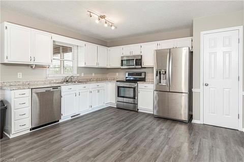 369 Central Rd, Clemmons, NC 27012 photo 12