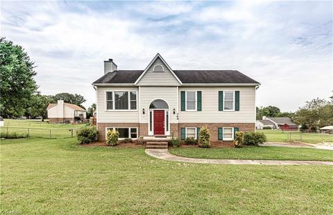 369 Central Rd, Clemmons, NC 27012 photo 1