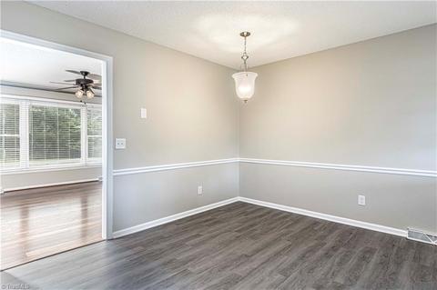 369 Central Rd, Clemmons, NC 27012 photo 8