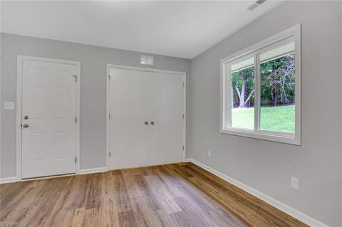 146 Asbill Ave, High Point, NC 27265 photo 7