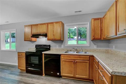 146 Asbill Ave, High Point, NC 27265 photo 10