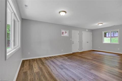 146 Asbill Ave, High Point, NC 27265 photo 4