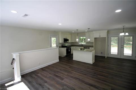 718 Old Mill Rd, High Point, NC 27265 photo 3
