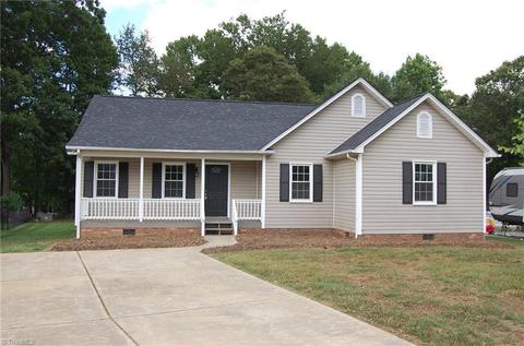 120 Winchester Ct, Trinity, NC 27370 photo 2