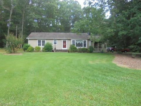 2524 Willard Rd, High Point, NC 27265 photo 1