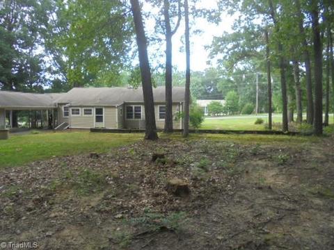 2524 Willard Rd, High Point, NC 27265 photo 6