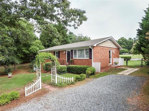 4896 Trinity Blvd, Trinity, NC 27370 photo 1