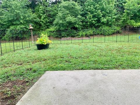 1124 Wesson Ct, High Point, NC 27265 photo 29