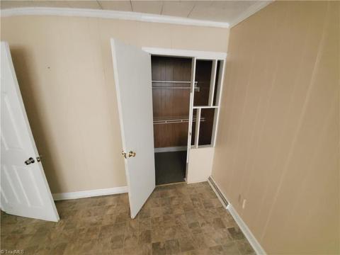 915 Gordon St, High Point, NC 27260 photo 18
