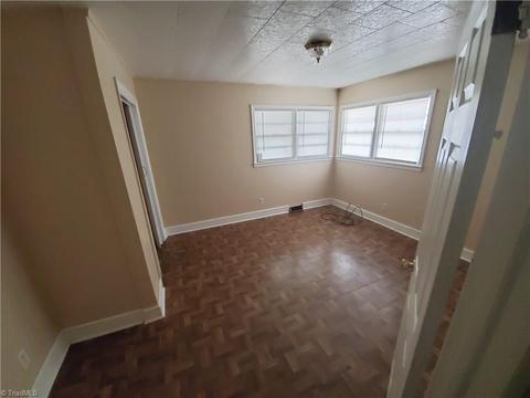 915 Gordon St, High Point, NC 27260 photo 14
