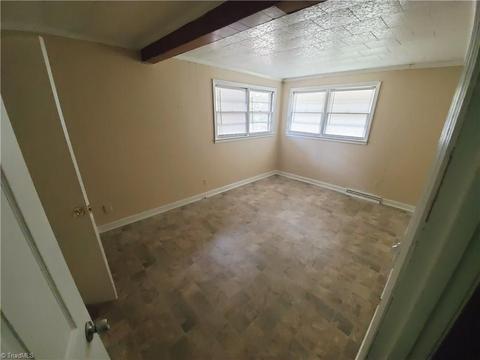 915 Gordon St, High Point, NC 27260 photo 17