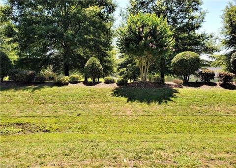107 Solitaire Dr, Trinity, NC 27370 photo 4