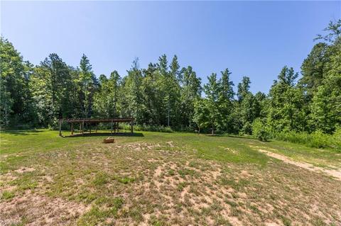 1152 Kiger Rd, Germanton, NC 27019 photo 2