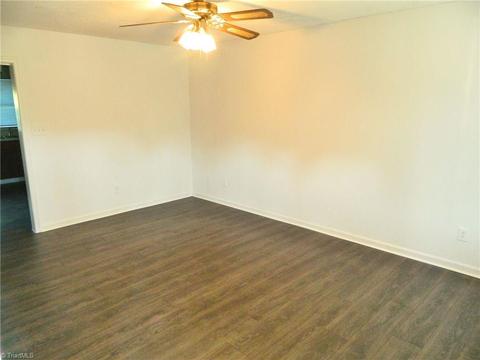 3143 Windchase Ct, High Point, NC 27265 photo 2