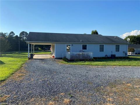 4377 Huntington Dr, Trinity, NC 27370 photo 3