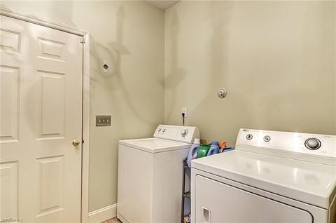 4204 Braddock Rd, High Point, NC 27265 photo 14