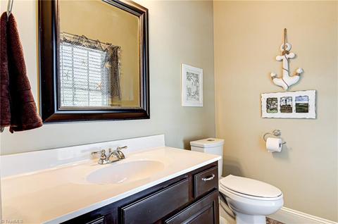 4204 Braddock Rd, High Point, NC 27265 photo 13