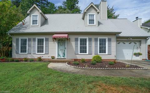 3959 Waterview Rd, High Point, NC 27265 photo 2