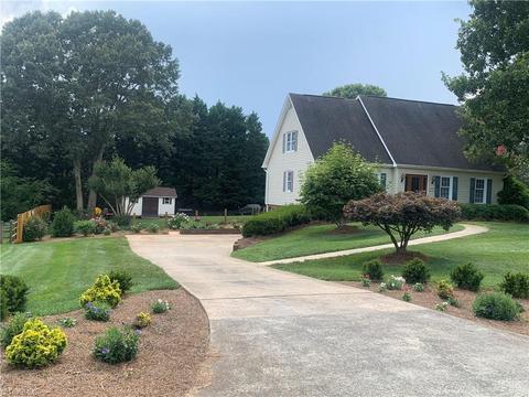 3638 Tanglebrook Trl, Clemmons, NC 27012 photo 2