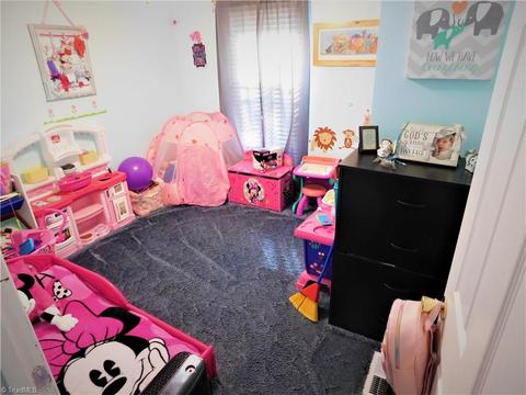 261 E Ridge Cir, Pilot Mountain, NC 27041 photo 11