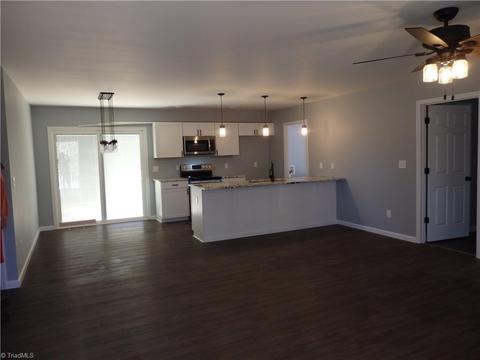 311 Garner St, Denton, NC 27239 photo 2