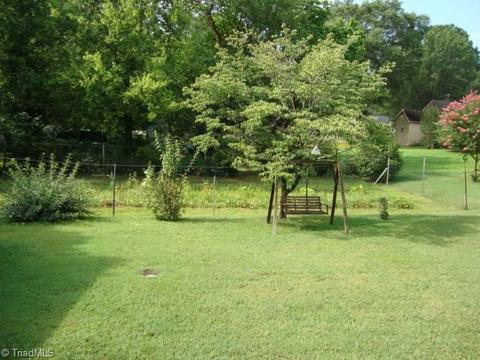 1210 2nd St, Eden, NC 27288 photo 6