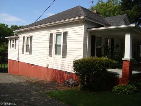 1210 2nd St, Eden, NC 27288 photo 2
