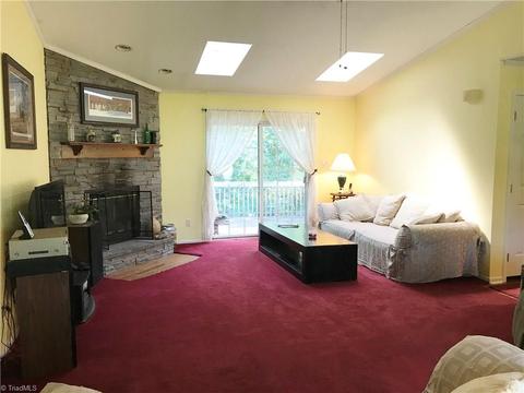 1012 Precinct Rd, Pilot Mountain, NC 27041 photo 19