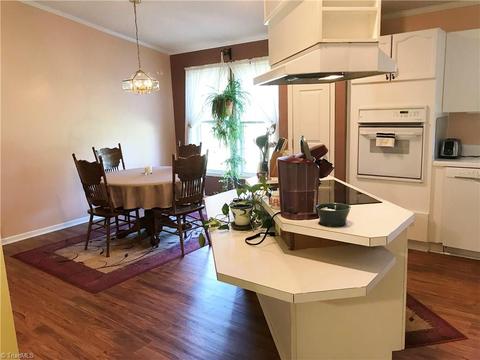 1012 Precinct Rd, Pilot Mountain, NC 27041 photo 13