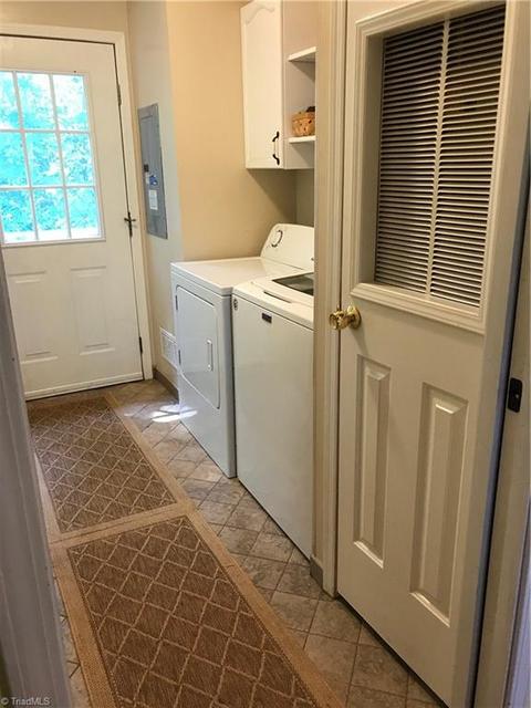 1012 Precinct Rd, Pilot Mountain, NC 27041 photo 15