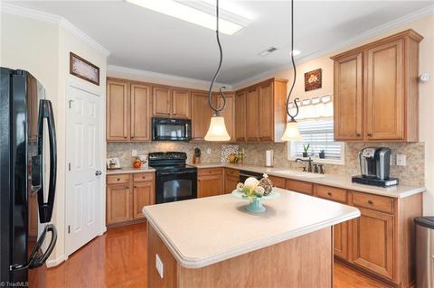 2361 Alderbrook Dr, High Point, NC 27265 photo 10
