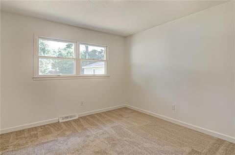 325 Old Mill Rd, High Point, NC 27265 photo 23