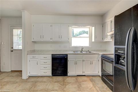 325 Old Mill Rd, High Point, NC 27265 photo 9