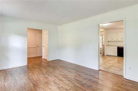 325 Old Mill Rd, High Point, NC 27265 photo 8
