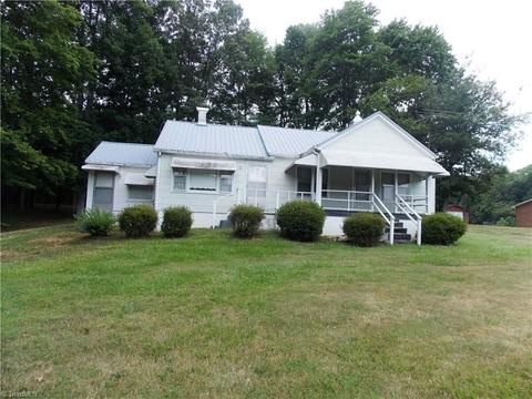 1068 Nc 268, Pinnacle, NC 27043 photo 1