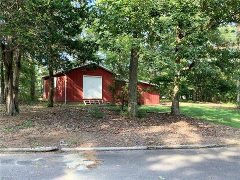 4601 Peacock Ln, Trinity, NC 27370 photo 3