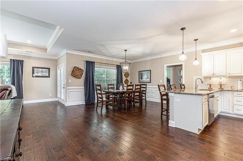 113 Pilot Bluff Dr, King, NC 27021 photo 6