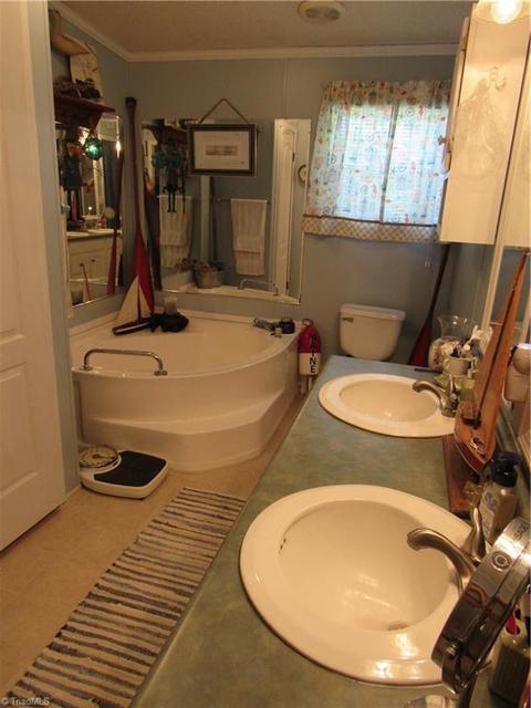 115 Ayers Rd, Pinnacle, NC 27043 photo 7