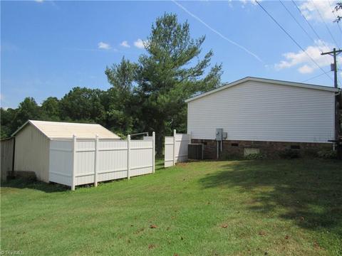 115 Ayers Rd, Pinnacle, NC 27043 photo 13