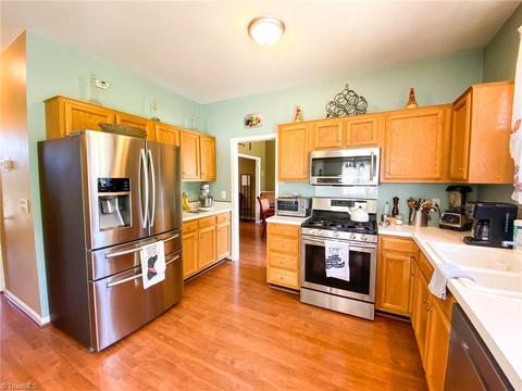 3521 Bent Trace Dr, High Point, NC 27265 photo 11