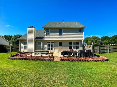3521 Bent Trace Dr, High Point, NC 27265 photo 3