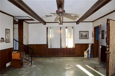 909 Friendly Rd, Eden, NC 27288 photo 11