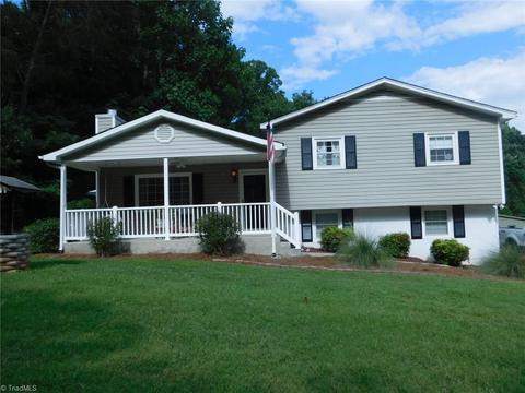 135 Pine Ridge Trl, Pinnacle, NC 27043 photo 1