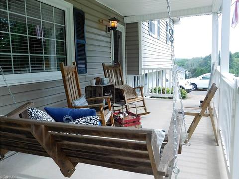 135 Pine Ridge Trl, Pinnacle, NC 27043 photo 3