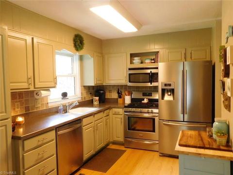 135 Pine Ridge Trl, Pinnacle, NC 27043 photo 5