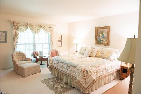 1305 Gilbrook Ct, High Point, NC 27262 photo 14